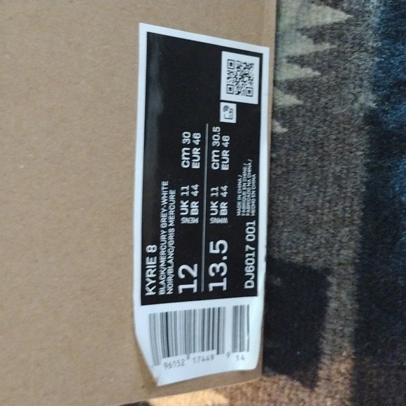 NWT Kyrie 8 Size 12 - Picture 8 of 8
